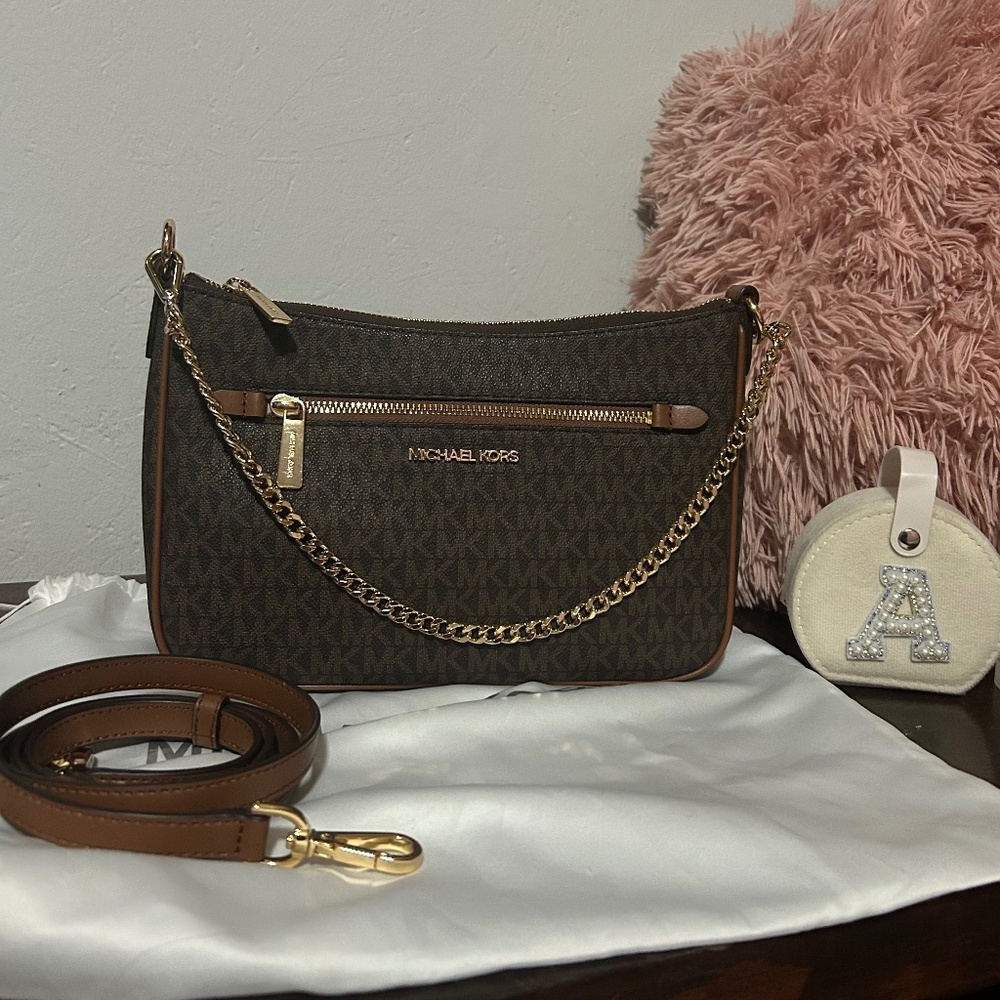 Michael kors jet set bag